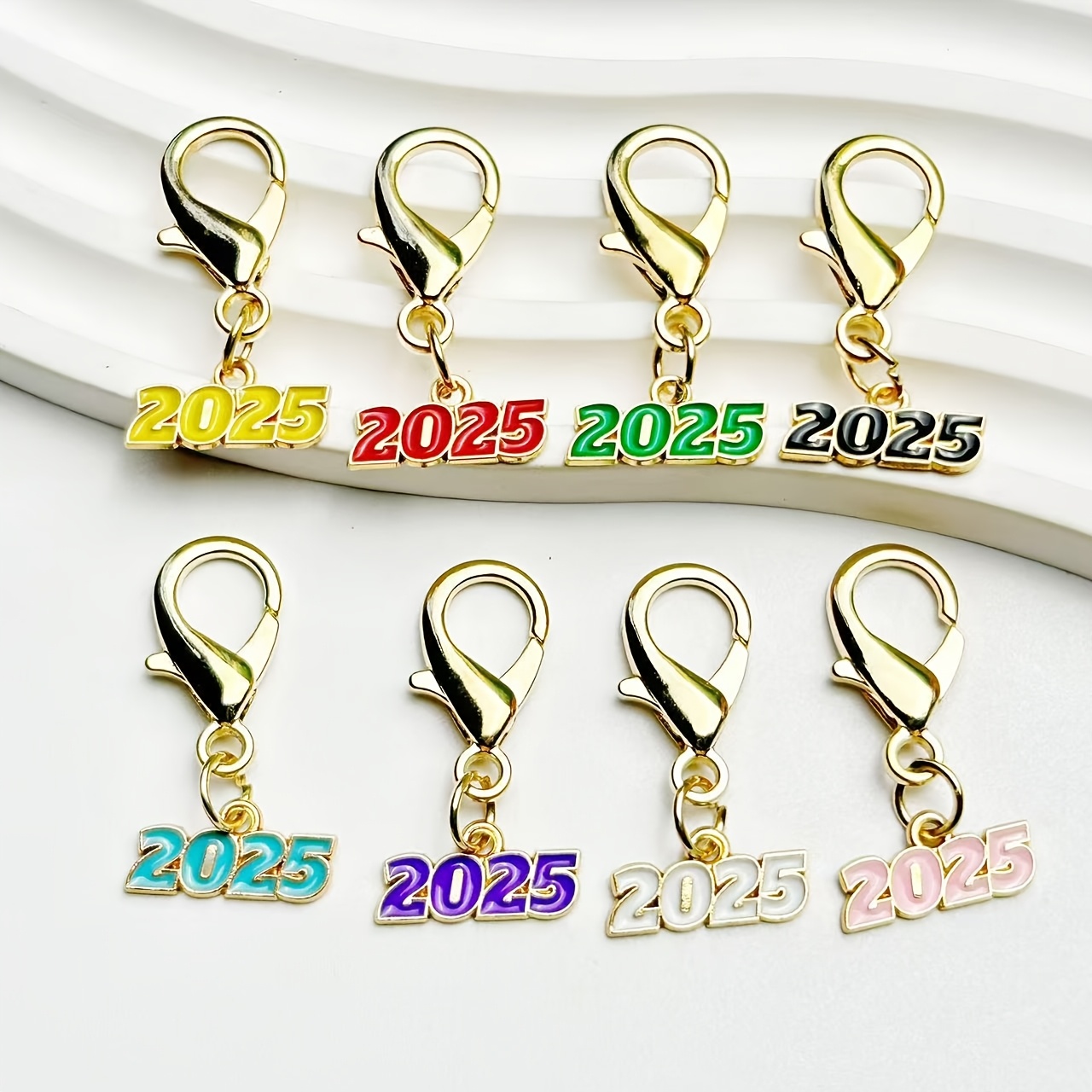 

8-pack Elegant Zinc Alloy Keychain Charms, 2025 Number Pendant For New Year Decoration - Unisex Festival Key Rings For Bags, Phones, Accessories - Non-braided, Metal Key Clips