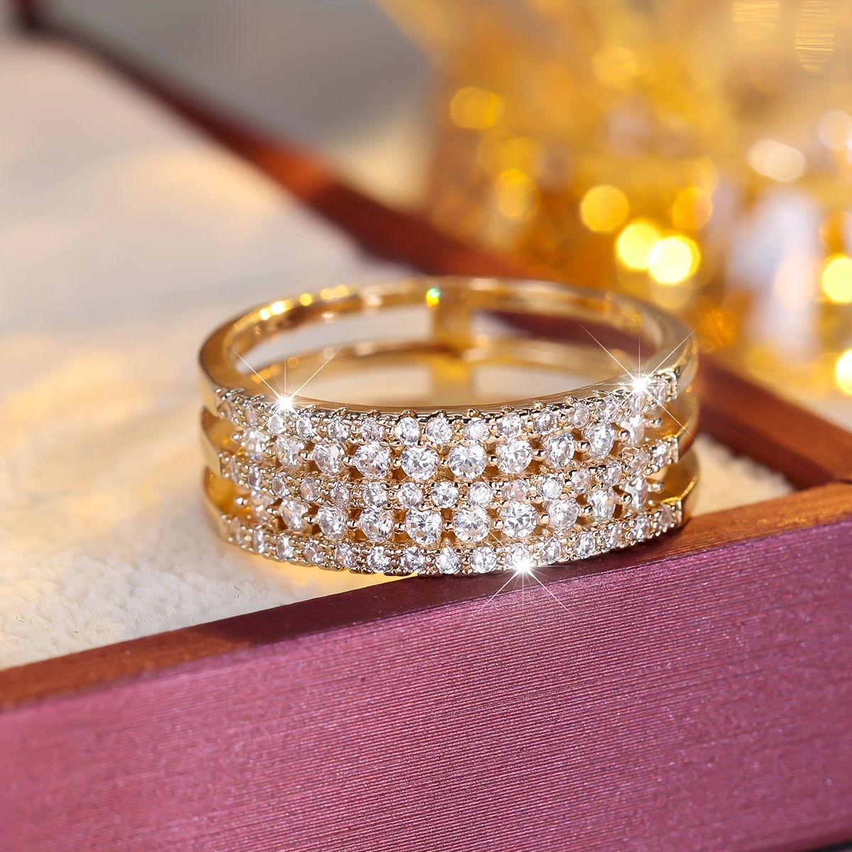 Women's Classic Vintage Hollowed-out Zirconia Ring