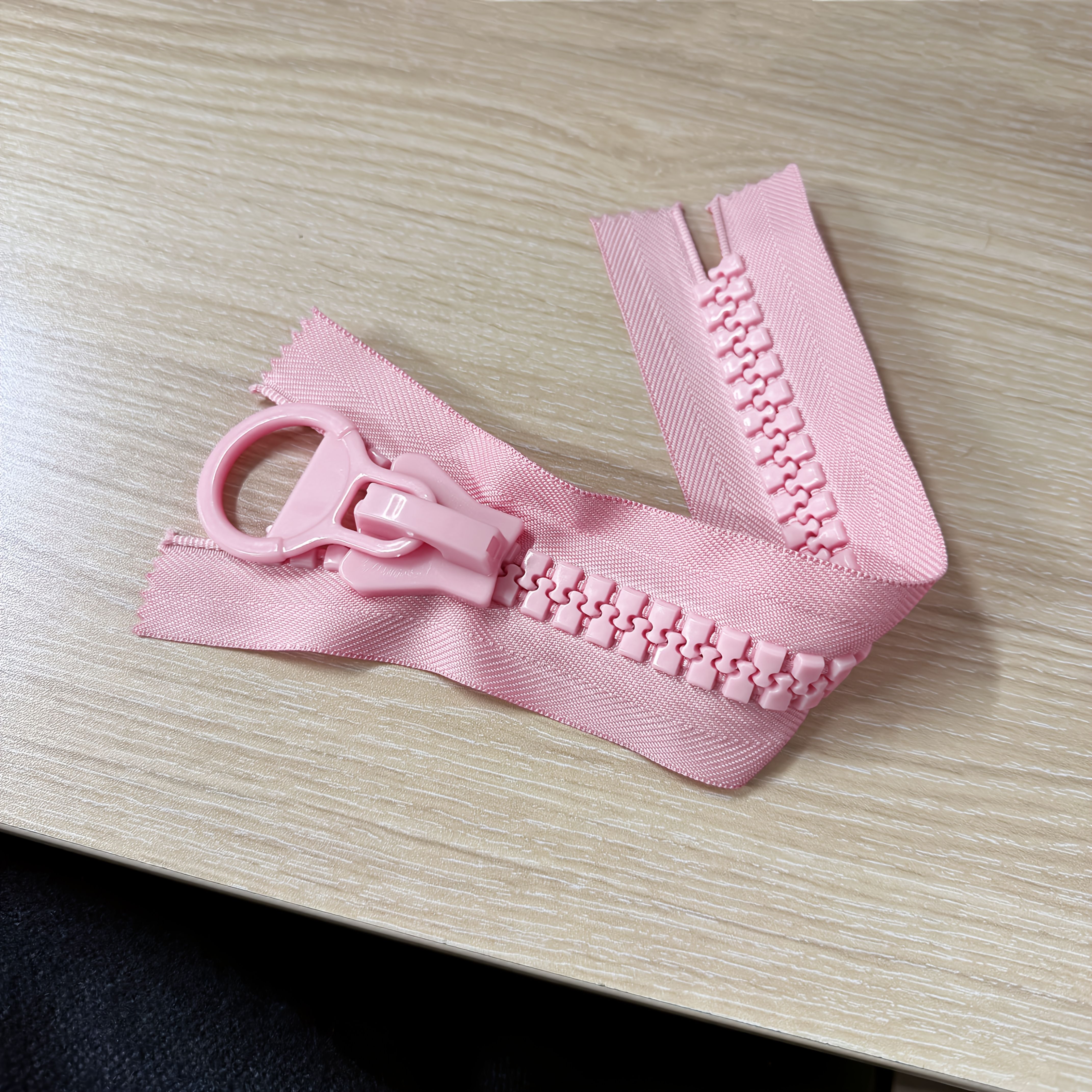 Image of Zippers For School Pencil Cases And Bags Of Students, Sewing Zipper Bags, Cute Candy-colored With A , Zipper Replacement Straps.