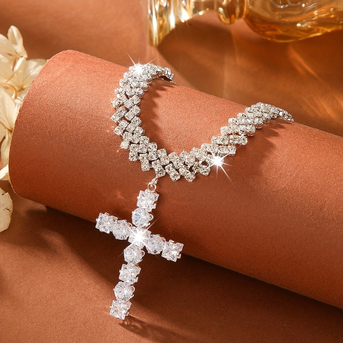 Image of This Women's Fashion Necklace Features A Stunning Design With 4 Angled Rhinestone Zircons And A Cross Pendant