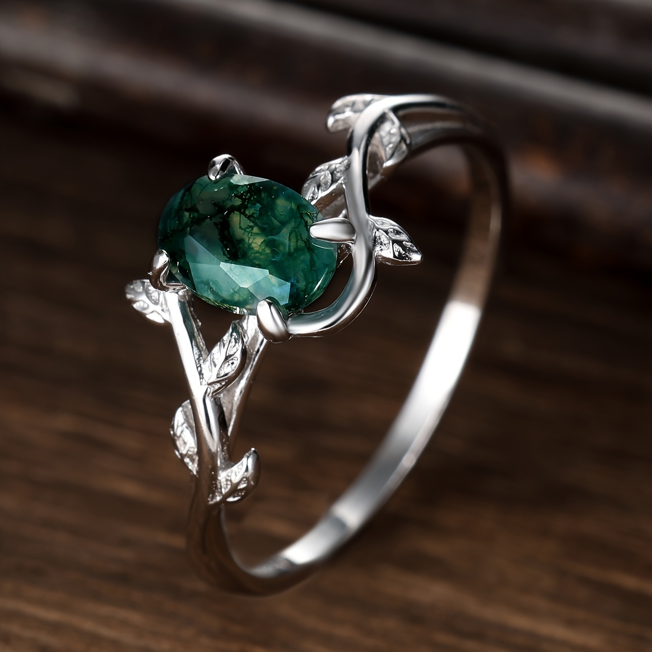 S925 Sterling Silver Cocktail Ring with Green Chalcedony Gemstone