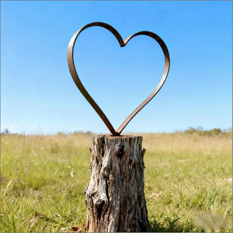 Image of 【3d】 [3d] 1pc Rustic Metal Heart Garden Stake - Outdoor Yard Art Decor, Sculpture, Perfect Gift For , Rustic Garden Decor, Rustic Garden Stake