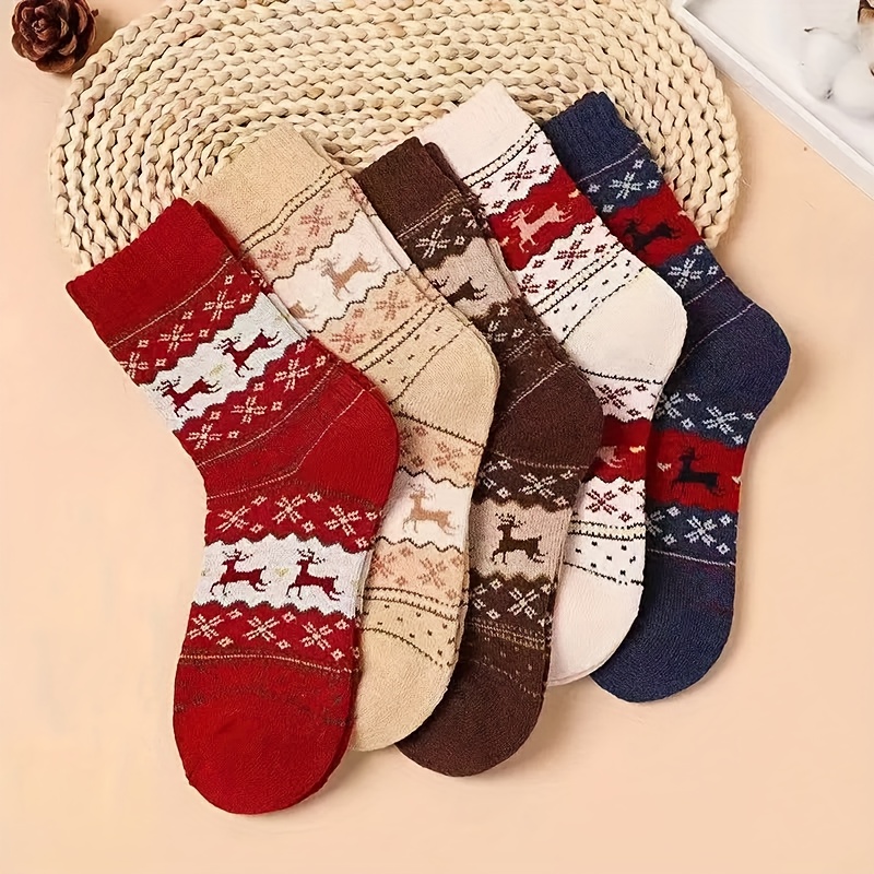 TEMU 5-pair Unisex Soft Comfortable Versatile Christmas Reindeer Pattern Casual Mid-calf Socks For Autumn And Winter