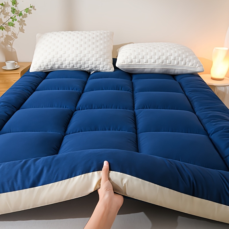 1pc Luxury Mattress Topper, Instant Warmth for Winter Cold Protection, Ultra-Soft, Comfortable, and Thickened Thermal Pad with Four-Corner Straps, Three-Dimensional Quilted Mattress Protector. Skin-Friendly, Breathable, and Fluffy, the Top Choice