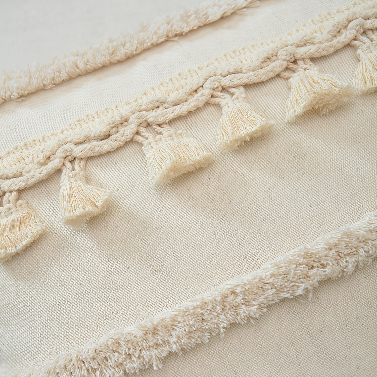 1pc of Pillowcase Made from Natural Linen, Featuring Geometric Tassel Trimming And Single-Sided Tufted Embroidery, Ideal for Decorating Sofas, Living Rooms, And Bedrooms, Does Not Include Pillow Insert