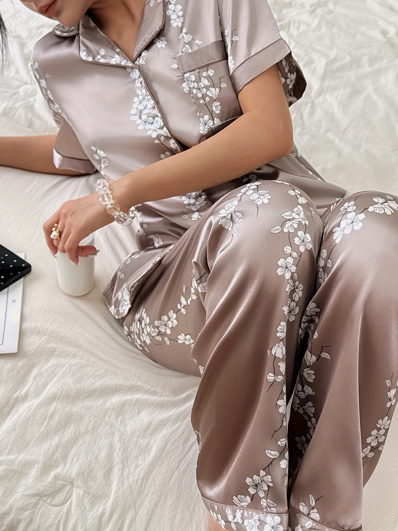 Gray Printed Women's Pajama Set Short Sleeve Top Long Pants
