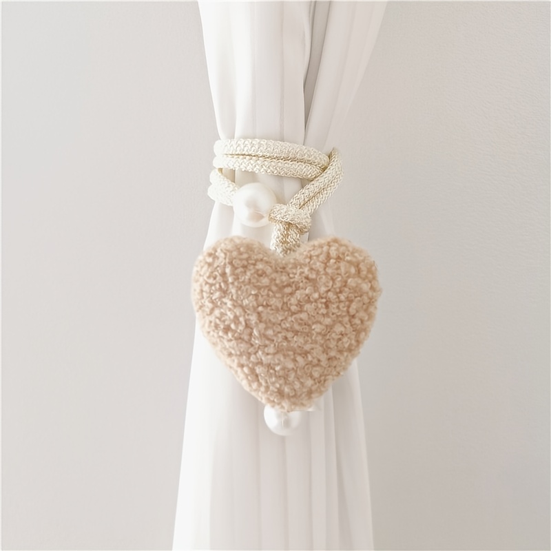 Three-Dimensional Plush Heart Pearl Curtain Tieback