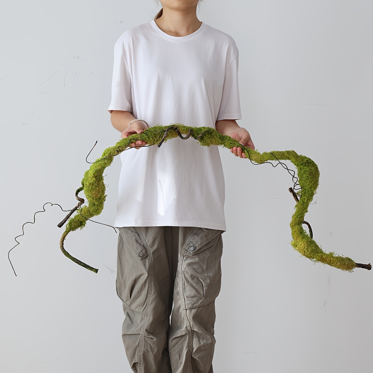 Image of High-quality Long-stem Artificial Plant, Simulated Tree Branches And Vines, Malleable And Hangable, With Artificial Moss . Suitable For Home Kitchen Decoration, Outdoor Landscaping, And Reptile Decor