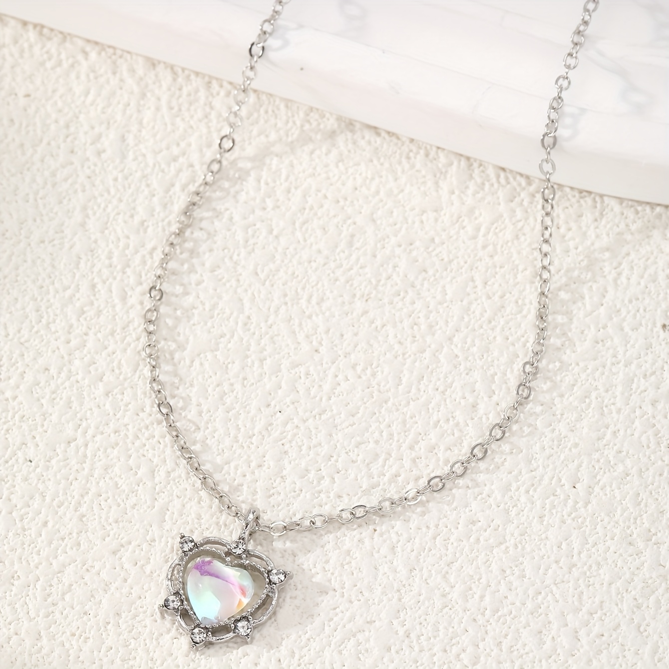 Gradient Heart Necklace for Daily Wear and Gifting