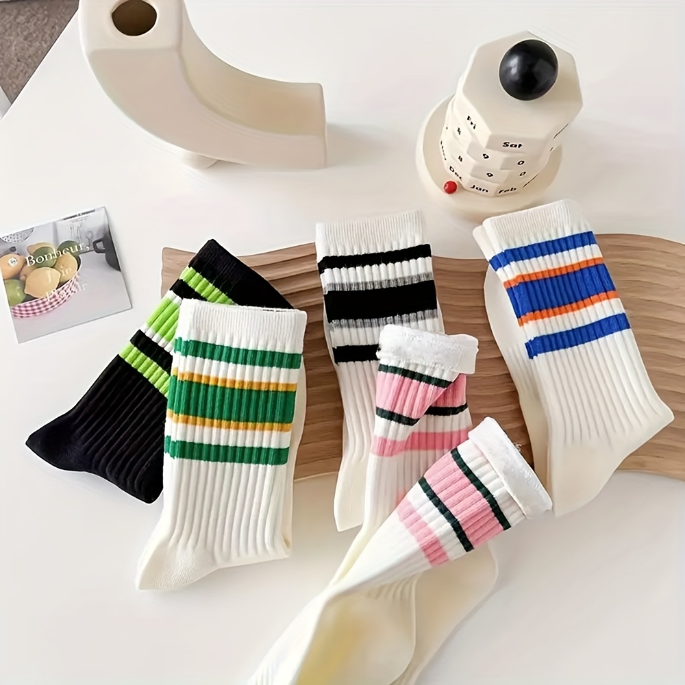 Image of 5 Pairs Of Trendy Striped Women's Knee-high Socks. Made Of Comfortable Fabric, Fit The Feet Softly And Won't Make You Feel After Long- Wear