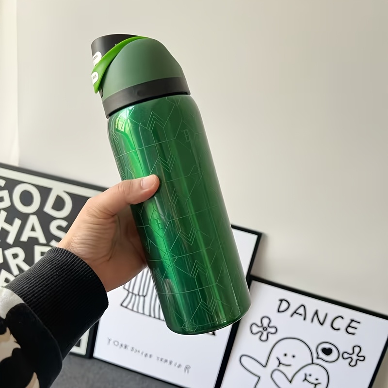 24Oz/32Oz Stainless Steel Water Bottle with Straw for Sports, Travel, And School Sports Water Bottle, Keeps Water Warm for Over 24 Hours, Sealable, Portable, Flip Top, Ideal for Hot And Cold Beverages, Coffee, And Frozen Drinks