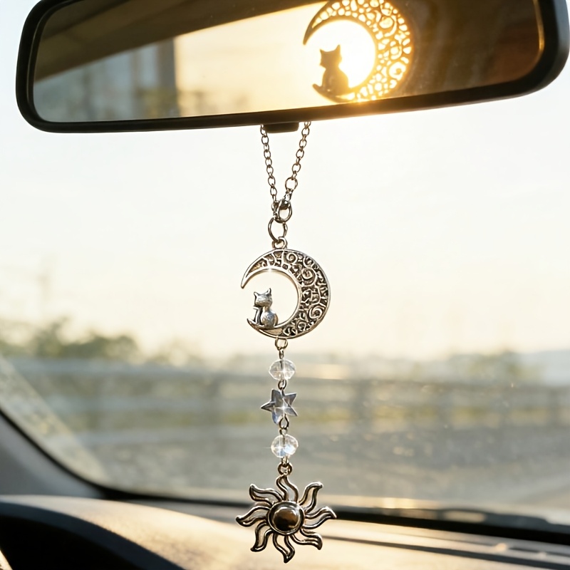 TEMU 1pc Décoration de voiture chat étoile et lune, pendentif de rétroviseur, ornement suspendu intérieur de cristal