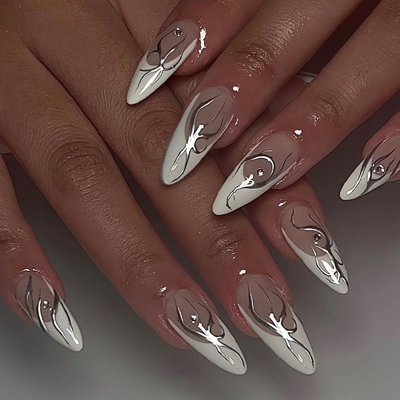 

New Minimalist And Stylish Nude And White French Irregular Silvery Striped -shaped Fake Nails Released On 4.23-8524