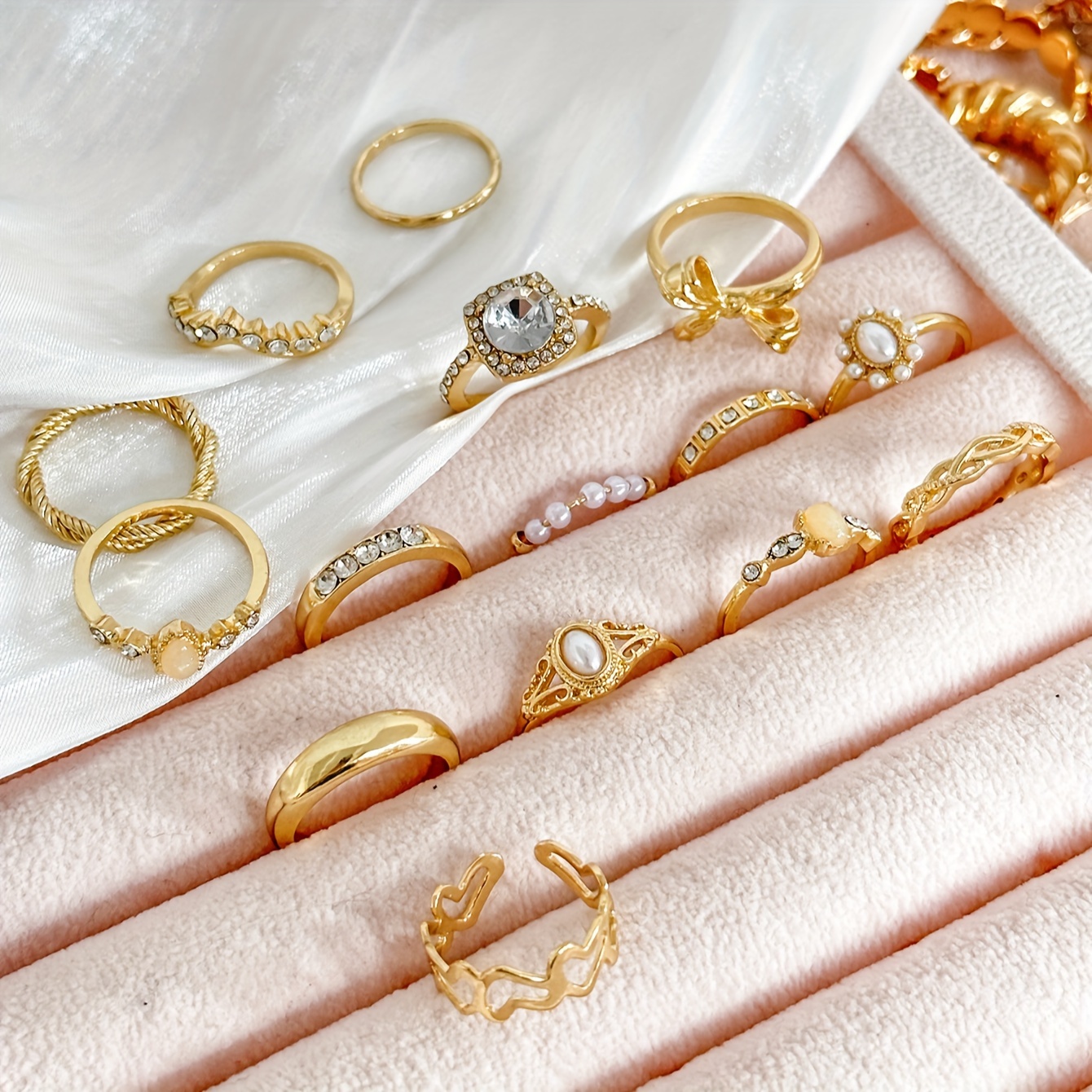 15pcs Alloy Rhinestone Faux Pearl Stackable Ring Set