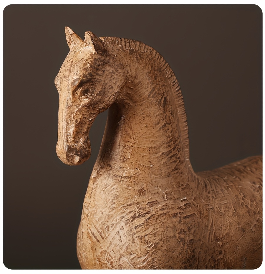 Resin Horse Figurine - Modern Decorative Horse Statue for Home Or Office Decor, Nordic Style Animal Ornament, Available in Brown Textured Or White Speckled End