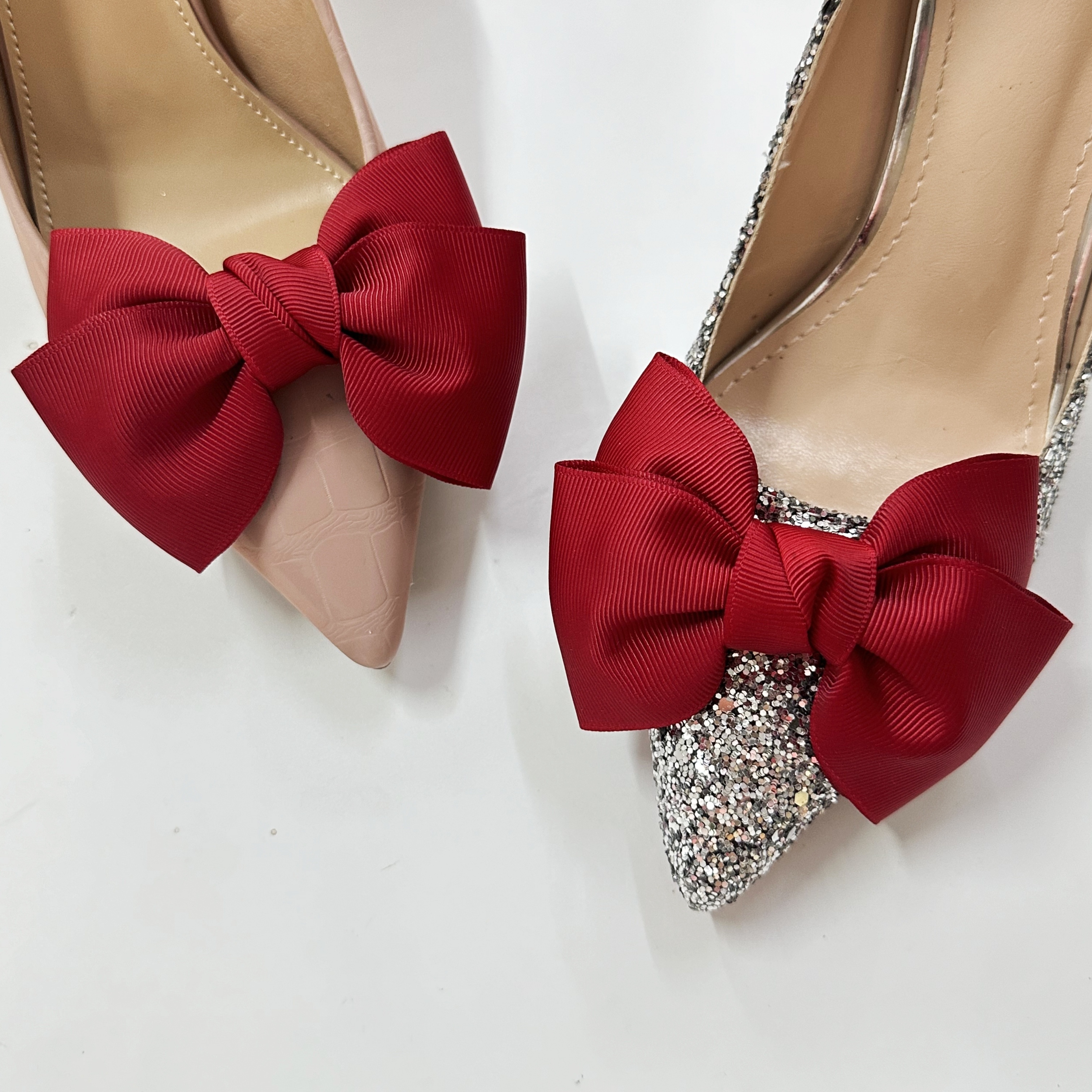 

Versatile Dark Red Fabric Bow Shoe Accessories: Removable Bow Shoe Clasps, Perfect For High Heel Decoration, A Chic Gift For Friends, And Party Decorations