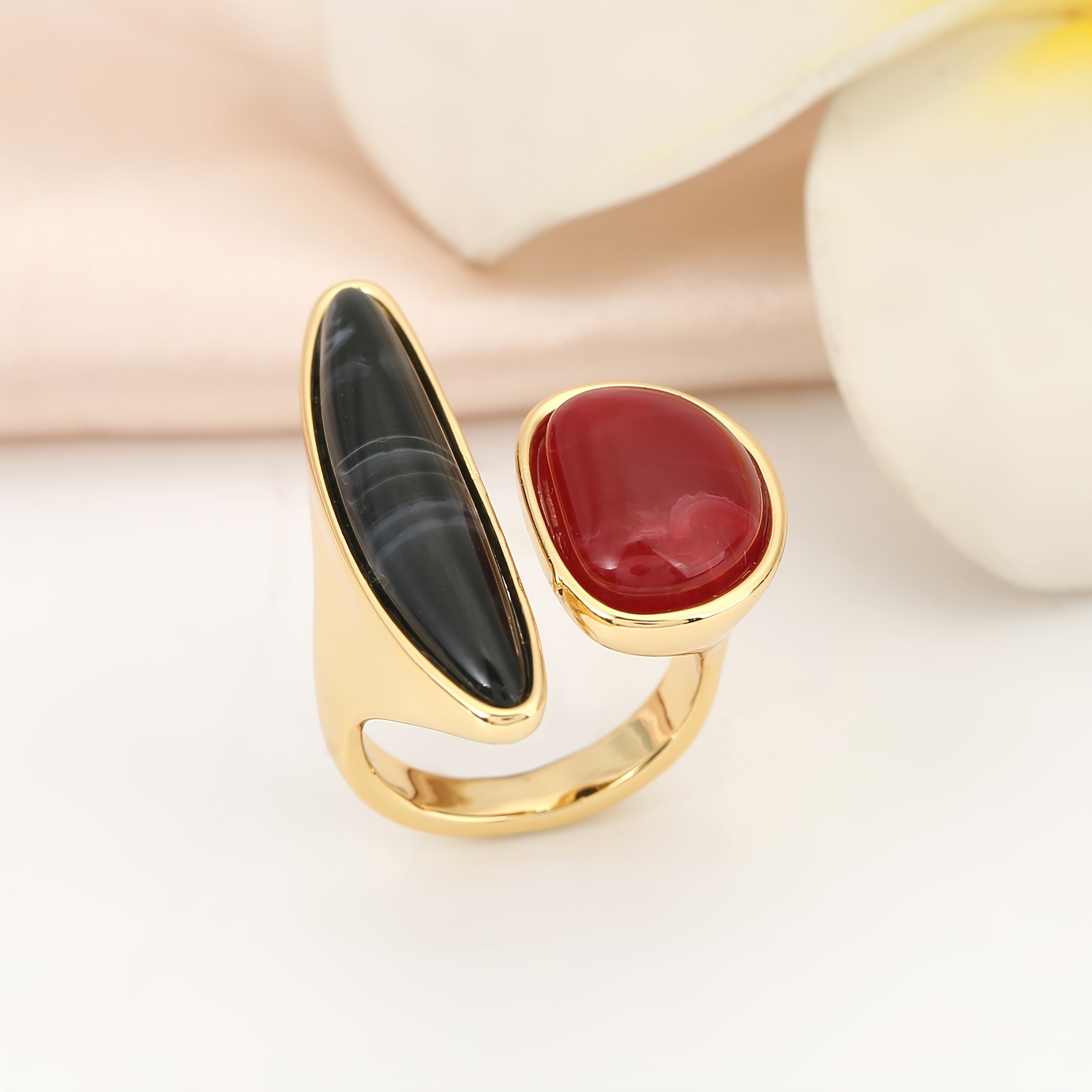 TEMU 1pc, Bague Ouverte Réglable Tendance Saint-Valentin en Cuivre avec Incrustée, [Style Bohème Facile] - Design Géométrique Multicolore Incrusté de