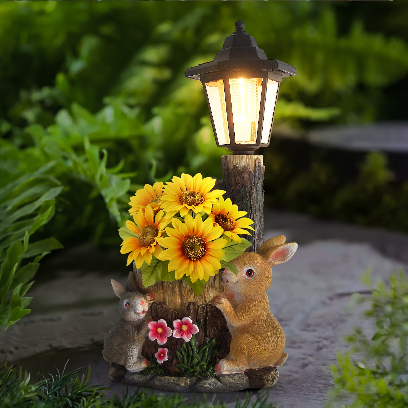 Outdoor Squirrels Flowerpot Garden Statue - Solar LED Decor 13 Outdoor Squirrels Flowerpot Statue Details