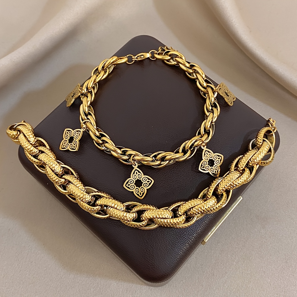 18K Gold-Plated Thick Floral Pendant Bracelet