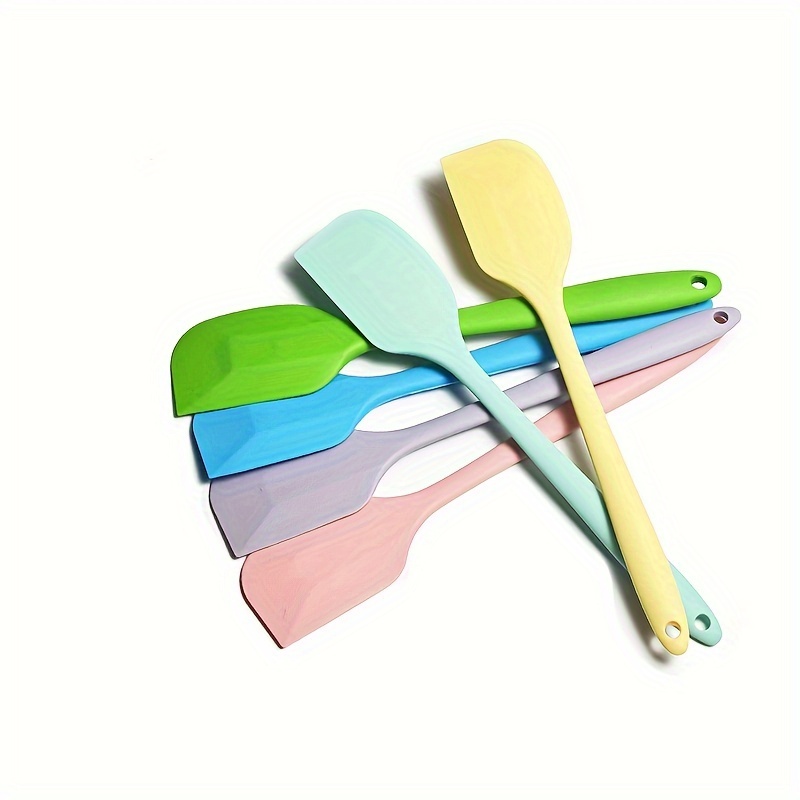 2pcs high quality silicone spatulas multifunctional baking spatulas heat resistant non stick for baking spreading   and serving size   8 27in Product details 2