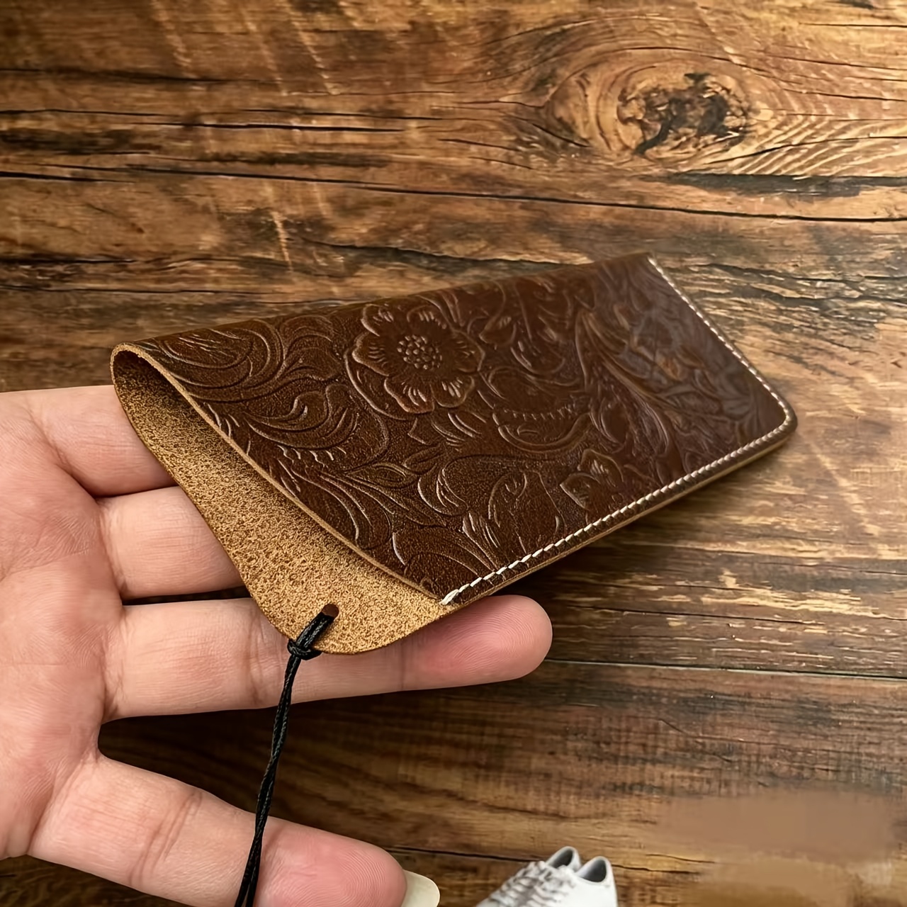 Original Hand-Carved Full-Grain Leather Glasses Pouch - Retro Genuine Leather Case for & Eyeglasses. Portable, Dust-Proof, Premium-Quality Protective Sleeve for Reading Glasses &. Compact Storage Bag with Slanted Pocket