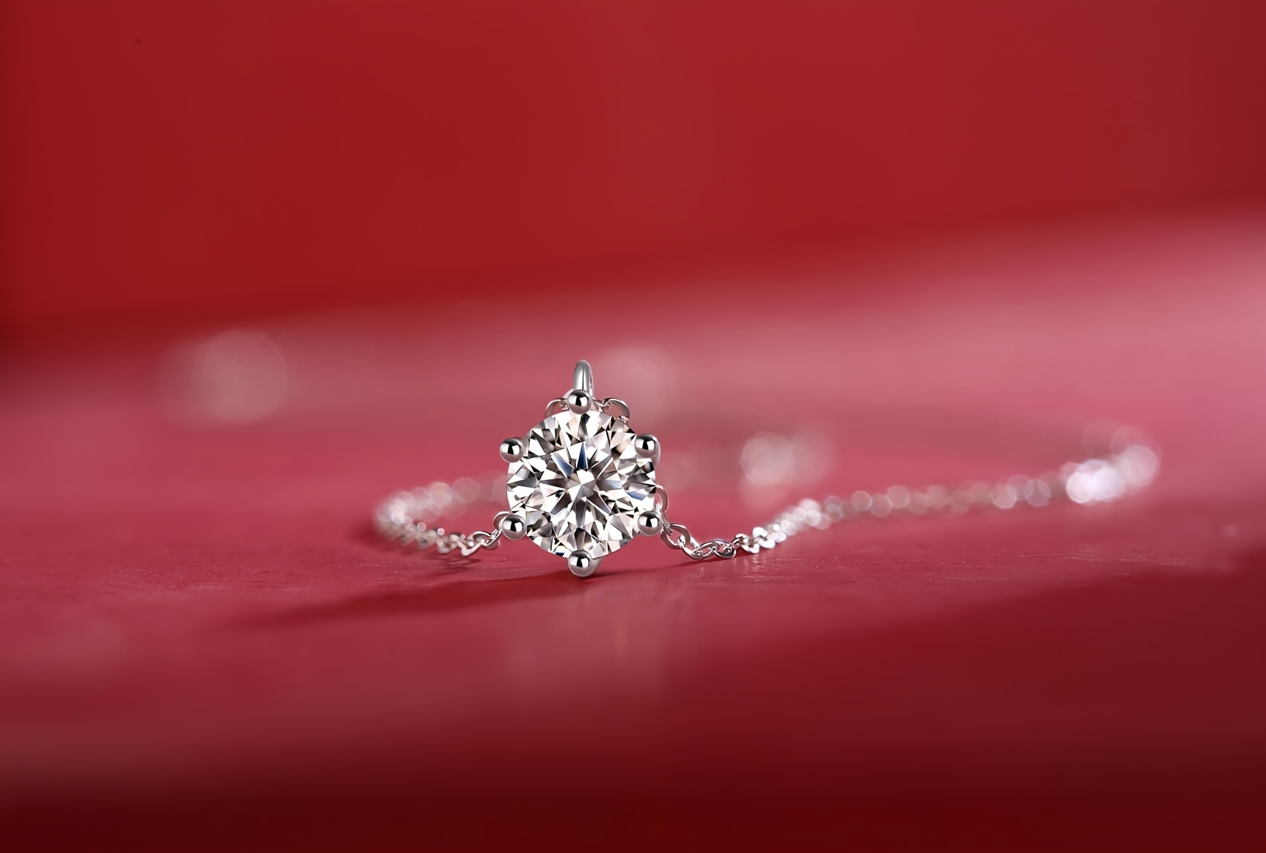 蓝色莫桑石，蓝色莫桑石都是镀膜的吗