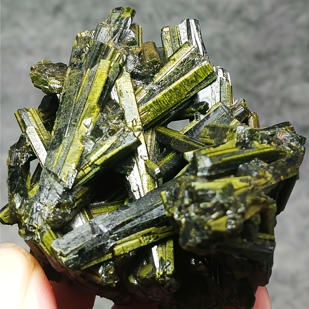 TEMU A Stunning Rare Green Tourmaline Quartz Crystal Cluster Mineral Specimen, Containing Quartz, Ore Specimen, Creative Gifts And Special