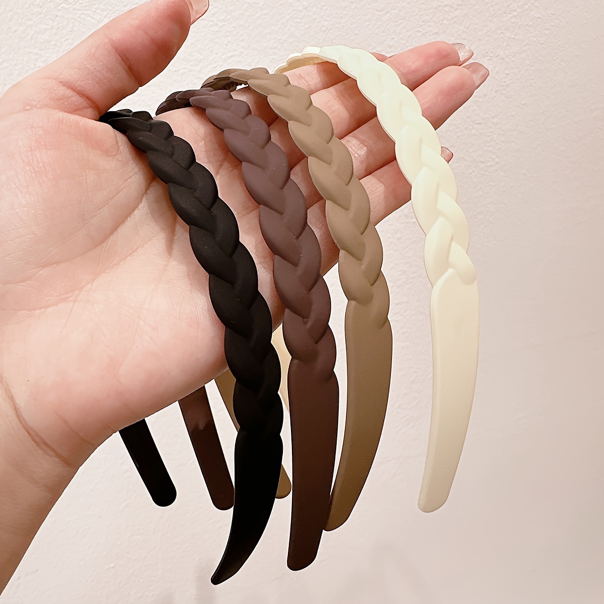 

Ensemble de 4 bandeaux élégants et minimalistes de couleur unie en plastique - Bandeaux fins antidérapants pour femmes, parfaits pour le lavage du visage, le maquillage et le style au quotidien.