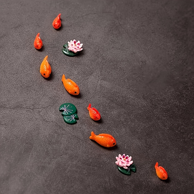 

9pcs/set Miniature Plastic Koi Pond Figures, Assorted Fish And Water Lily Decorations, Outdoor Fairy Garden Accessories, Artificial Aquatic Craft, Durable & Vibrant