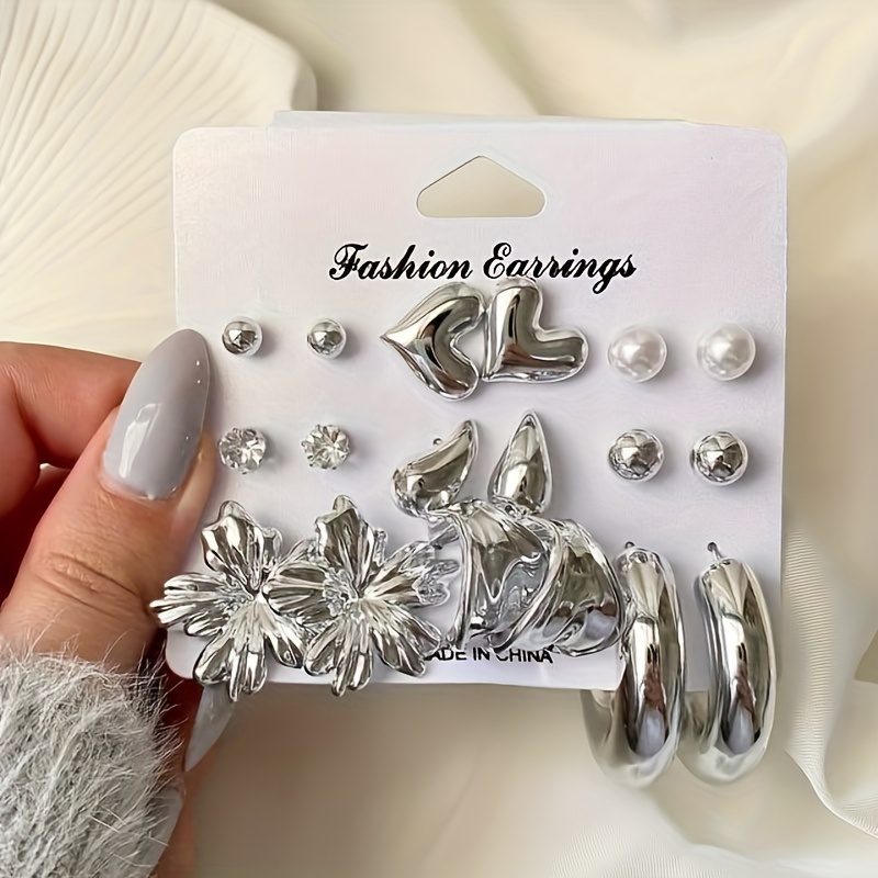 E-shop 18-teiliges Set Elegante Einfache Moderne Trendige Casual Blumen Simulierte CCB Herz Tränenform Ohrringe Stecker Set für Damen, Vielseitig für
