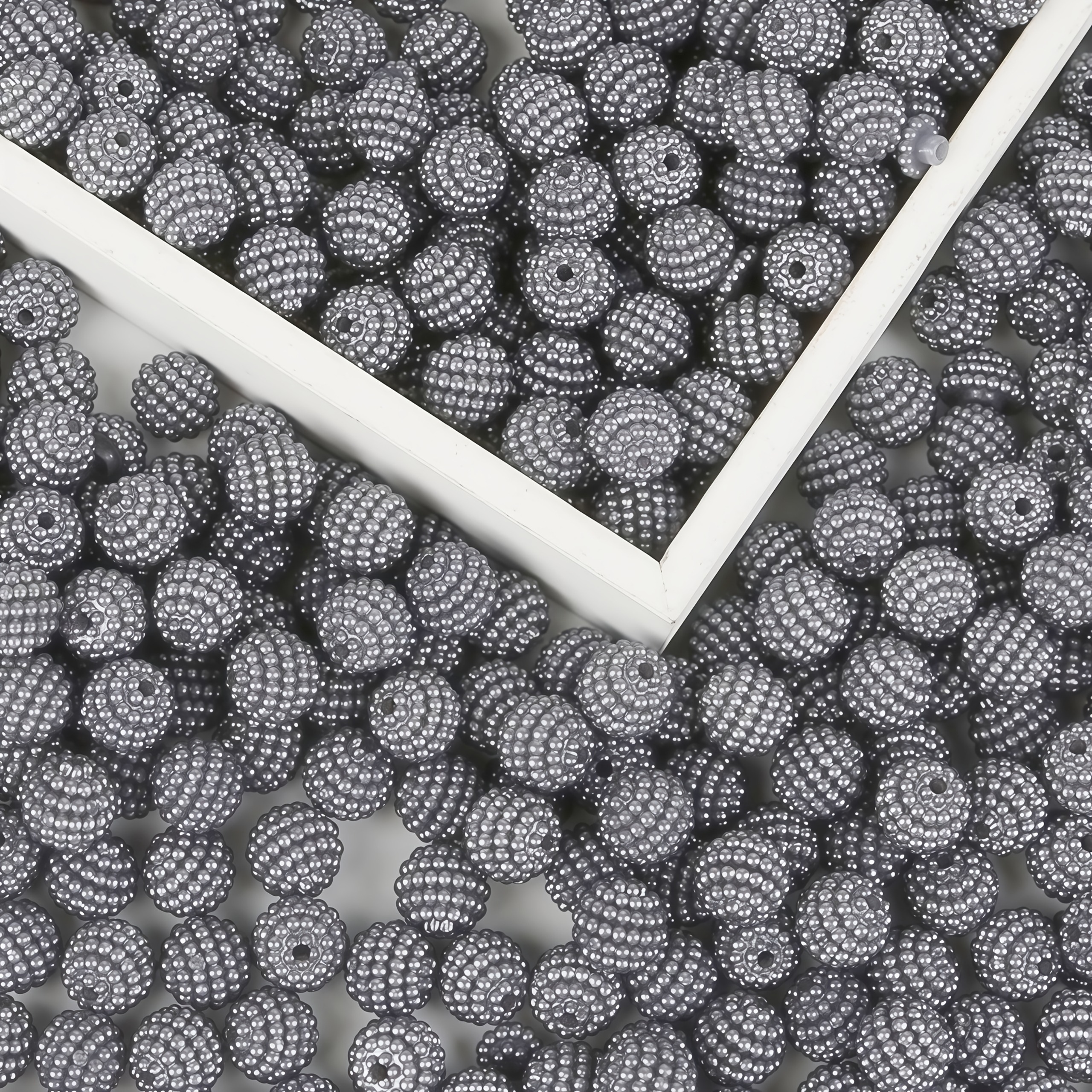 TEMU 1Cm 105 pezzi di , colori casuali e monocromatici. Utilizzabili per braccialetti, collane, produzione creativa, ecc. Colori