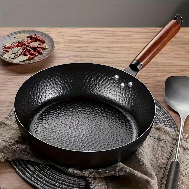 

Cast With Hammered Texture - Non-coated, Dishwasher Safe For Easy Cleaning