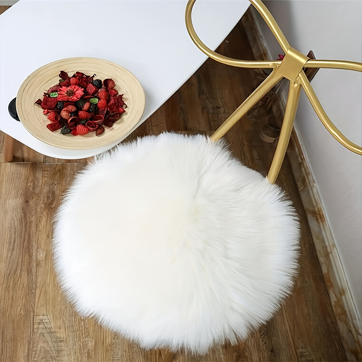 A Modern White Long-haired Plush Round Chair Blanket For Decorating A Computer Chair, A Furry Mat For Bedrooms, Resembling Wool - White Small Round