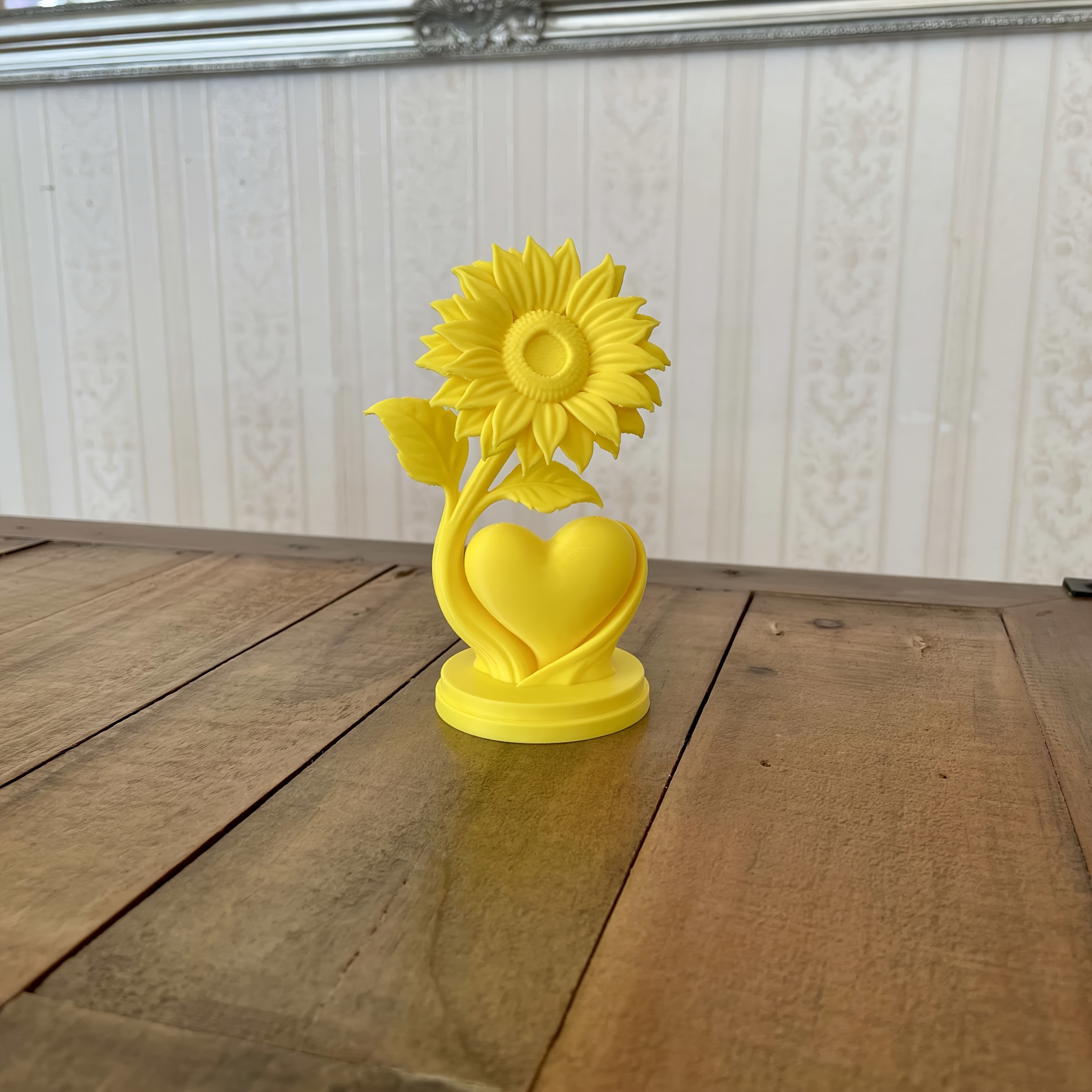 TEMU 3d Printed For Sunflower And Heart Shaped Decorative Statue, Yellow Desktop Ornament, Office Living Room Shelf Decor, Gift For Sunflower Lovers