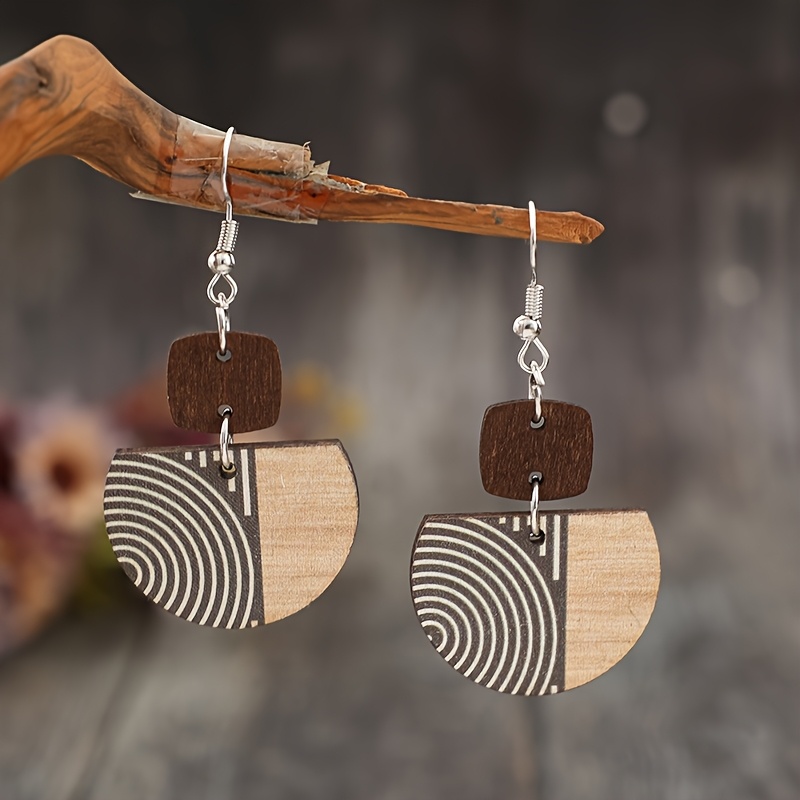 A Pair Of Vintage-style Semi-circular Printed Stripe Wooden Creative Exaggerated Earrings