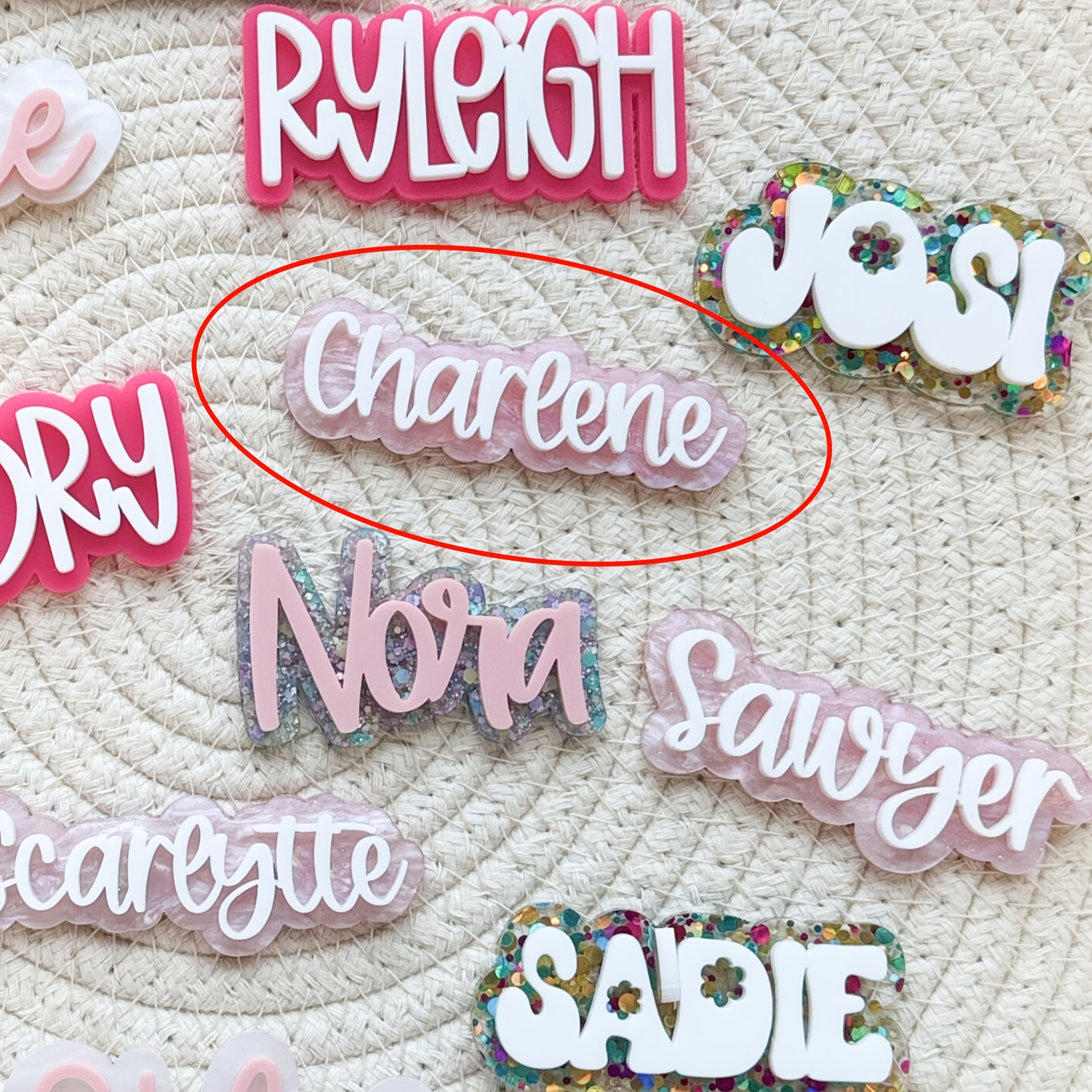TEMU 1pc 1pcs Personalized Name Brooch - Initials & Letters, Diy Suitable For Daily Wear, Parties, Valentine's Gift For Women,, - Fashion Decoration