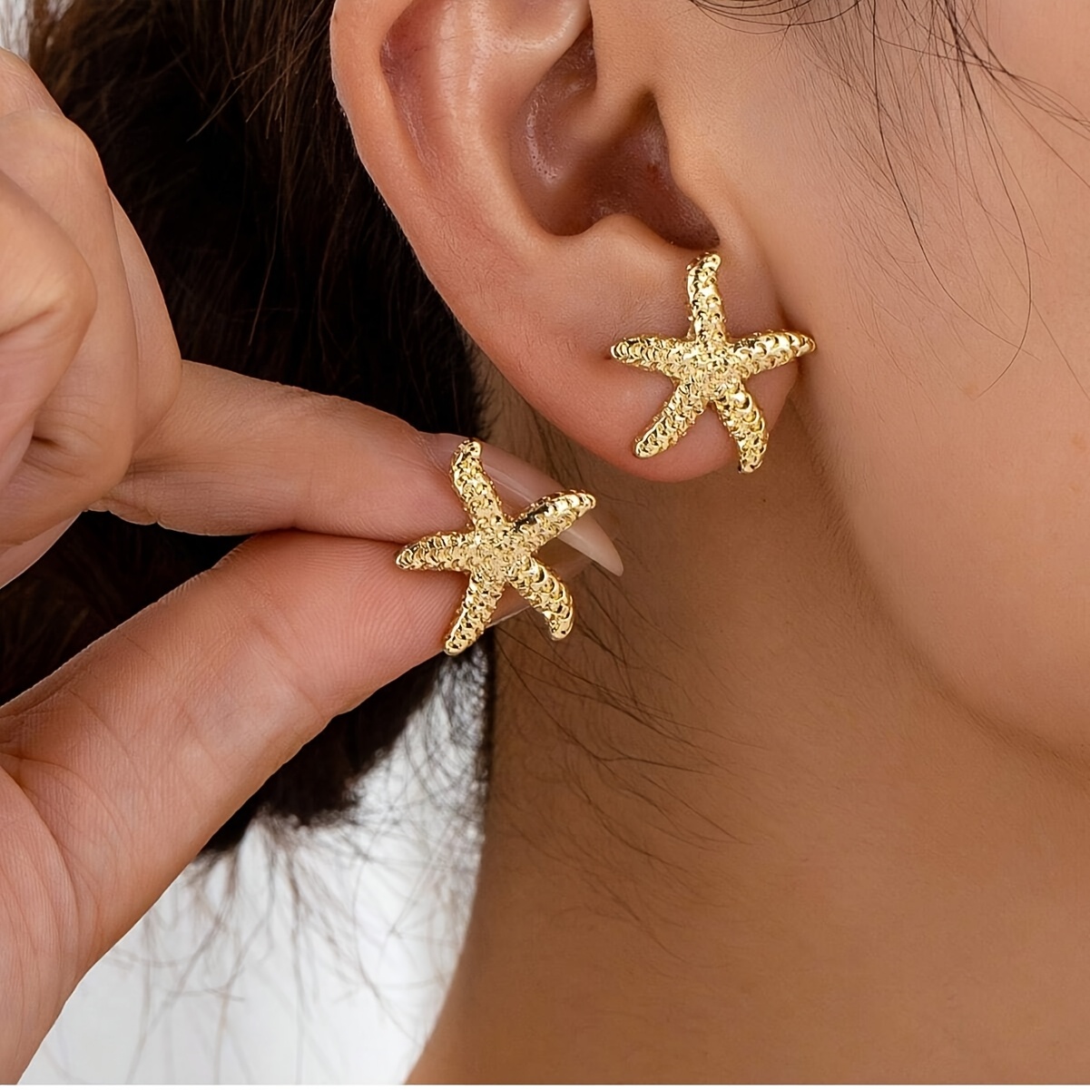A Pair Fashionable Ear Studs A Unique