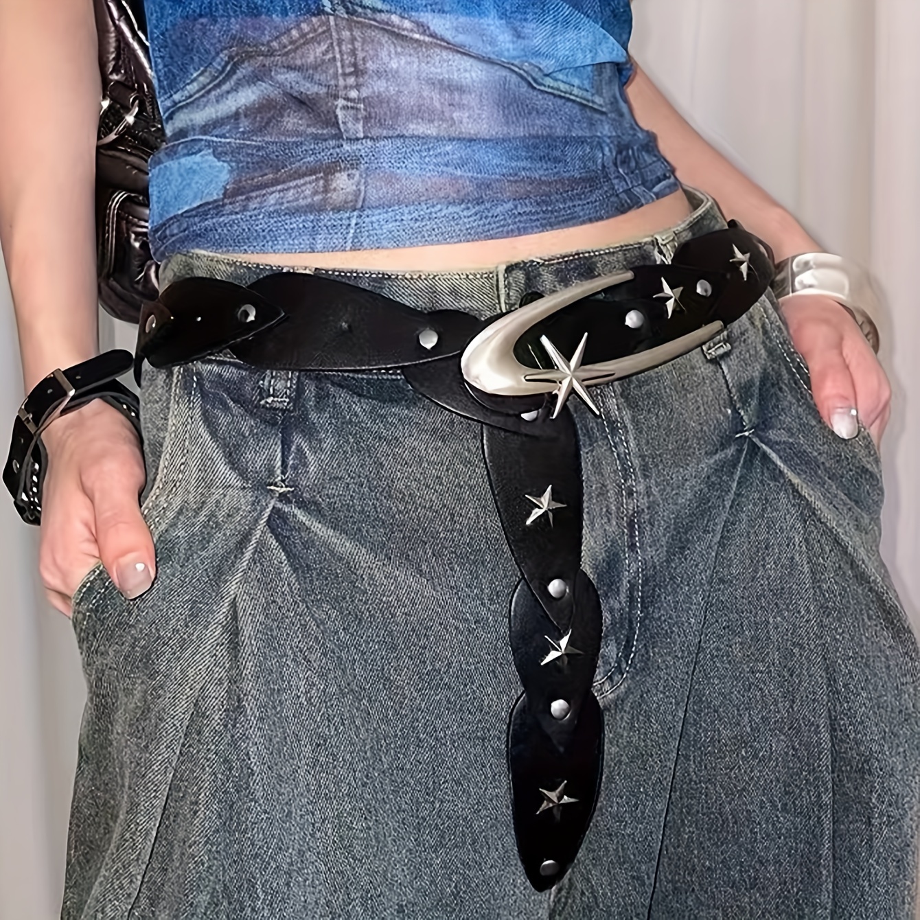 

Y2k-inspired Retro Rivet Studded Faux Leather Belt With Star - Casual , Date Nights & Festivals