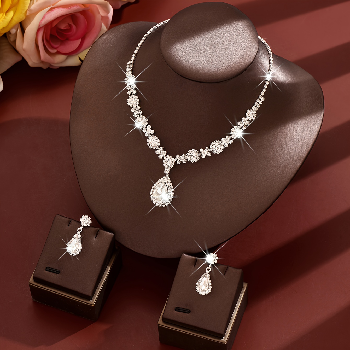 Modieuze 2-delige Ketting en Oorbellen Set, Luxe Strass Waterdruppel Hanger | High-End Sieraden | Party/Banket/Bruiloft Accessoires