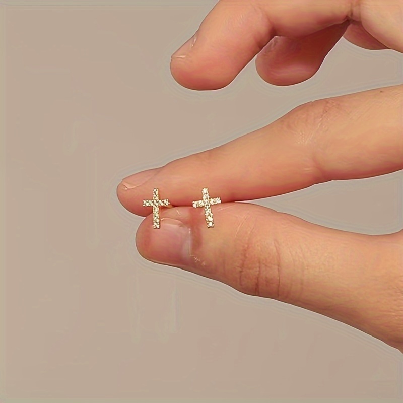 1 Pair Of Fashionable Minimalist Cross Stud Earrings, Small, Elegant, And Delicate In A Cool, Style