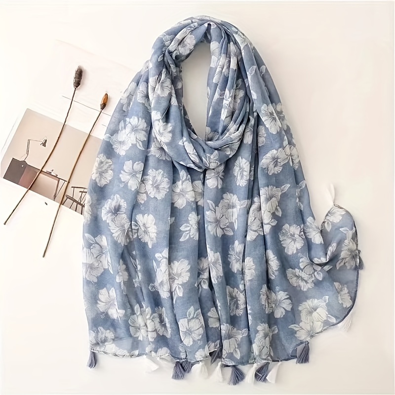 

Écharpe à Imprimé Floral Bleu - Shawl en Polyester Chic avec Pompons, Respirant & Protecteur Solaire, Idéal pour & le Port , Accessoire Décontracté|Écharpe à Franges Pompons|Châle Léger