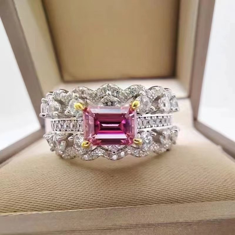 S925 Silvery Ring with Inlaid Classic Elegant Design