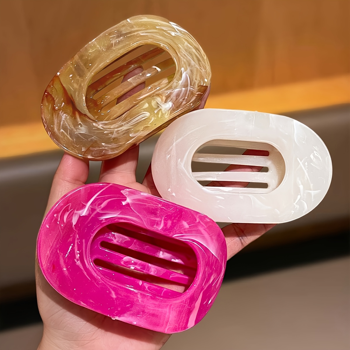 TEMU 3pcs Set Of Women' Marble-patterned Curved Flat Clips, Single-prong Abalone Clips, High-end Hair Ties, Curved Ponytail Clips, Elegant Updo Hair