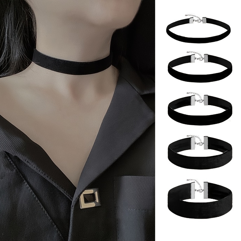 

Women's Velvet Choker Necklaces, Adjustable Black Collar Necklace Set, Simple Gothic Style, Layered Velvet Choker For Party, Cosplay, Banquet, Thanksgiving, Versatile Jewelry Gift For Her