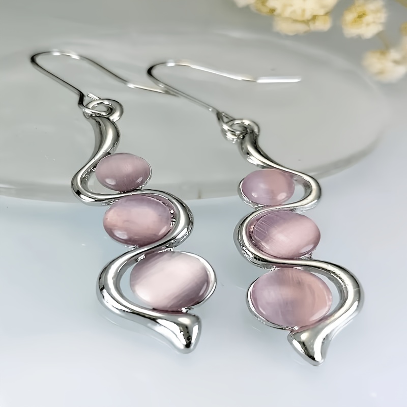 TEMU Boucles d'oreilles élégantes à long crochet en œil de chat rose, boucles d'oreilles à franges à torsadée argentée, visage - Accessoires