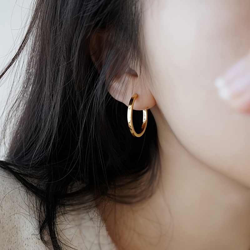 Image of 1 Pair Of Hoop Earrings, Exquisite , Elegant Temperament, Minimalist And Versatile, Very Suitable For Daily All-match Wear
