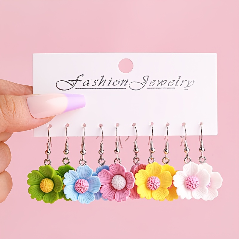 

Cute Floral Resin Earrings Set Of 5 Pairs, Fashion & Dangle Earrings For Teens And Adults, Hypoallergenic Stainless Steel Ear Needle, Nickel- K Plated