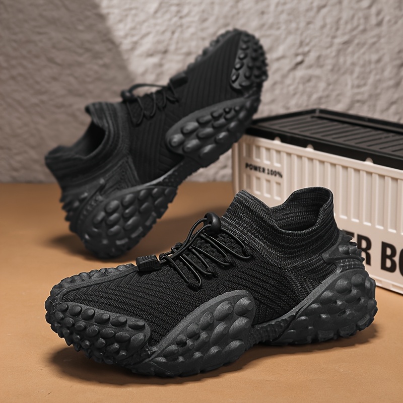 Summer New Men'S Breathable Fly Weave Shoes Outdoor Hiking Walking Shoes Slip-On Durable Durian Sole Casual Sports Shoes Low-Top Thick Casual Hiking Shoes Large Size Men'S Shoes