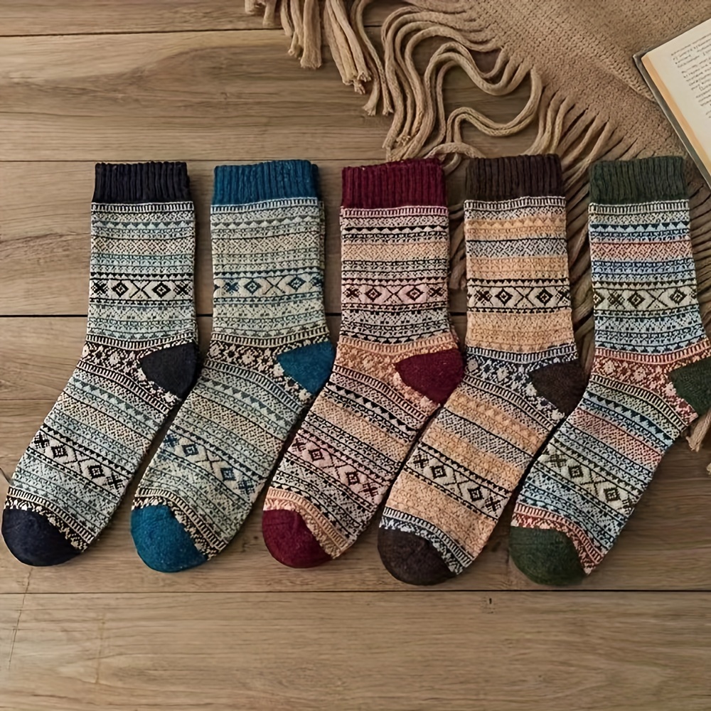 

5 Pairs Of Men's Vintage Ethnic Style Retro Crew Socks, Thermal Comfy Casual Soft & Elastic Socks, Men's Winter & Autumn Hosiery