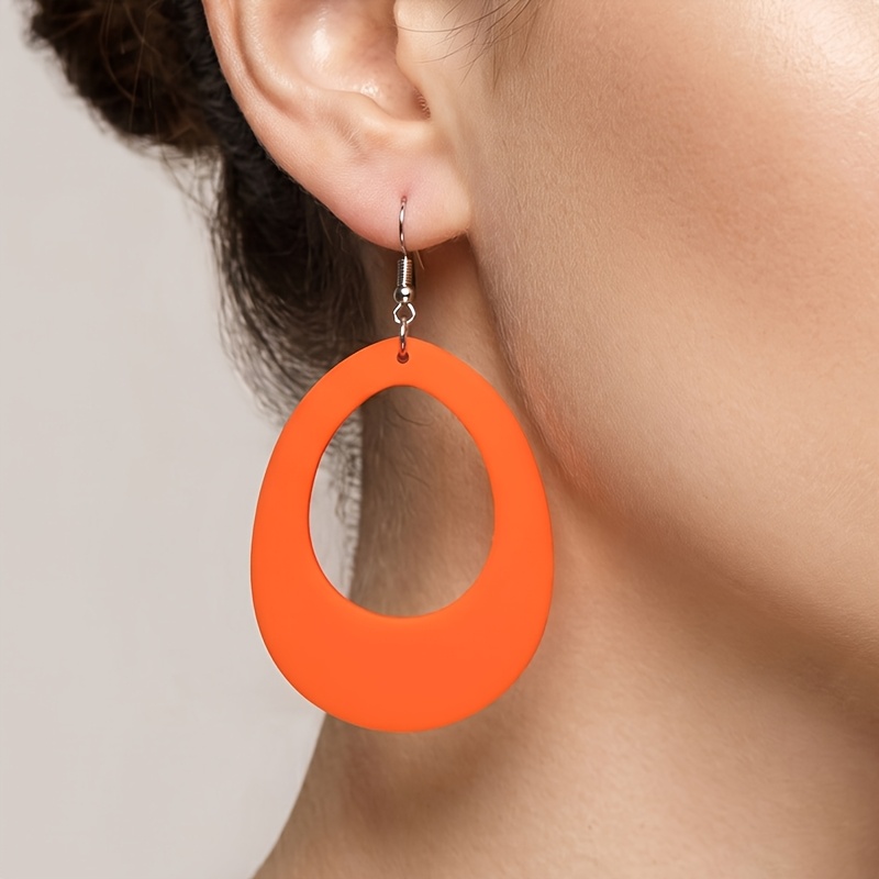 2pcs Hollow-Out Candy-Colored Oval Acrylic Earrings